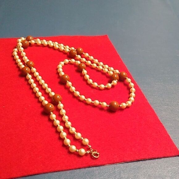 Faux Pearl Brown & Gold Beaded Long Necklace Cottagecore Grandmacore - Picture 5 of 8